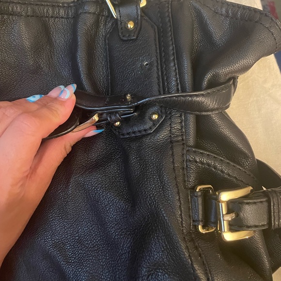 Michael Kors Gansevoort Tote - Picture 5 of 10